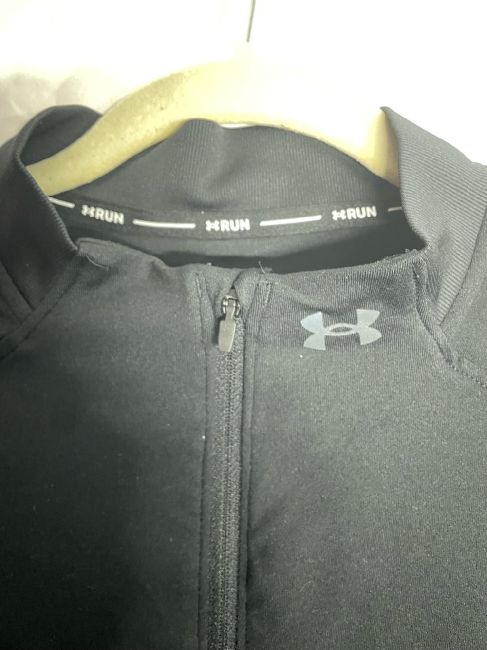Under Armour Women's Black Long Sleeve 1/4 Zip Performance Top